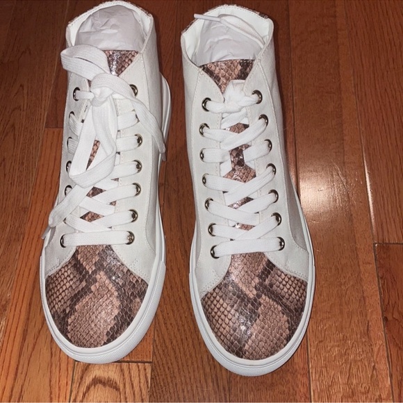 LOFT White and Tan Sneakers - Picture 3 of 9